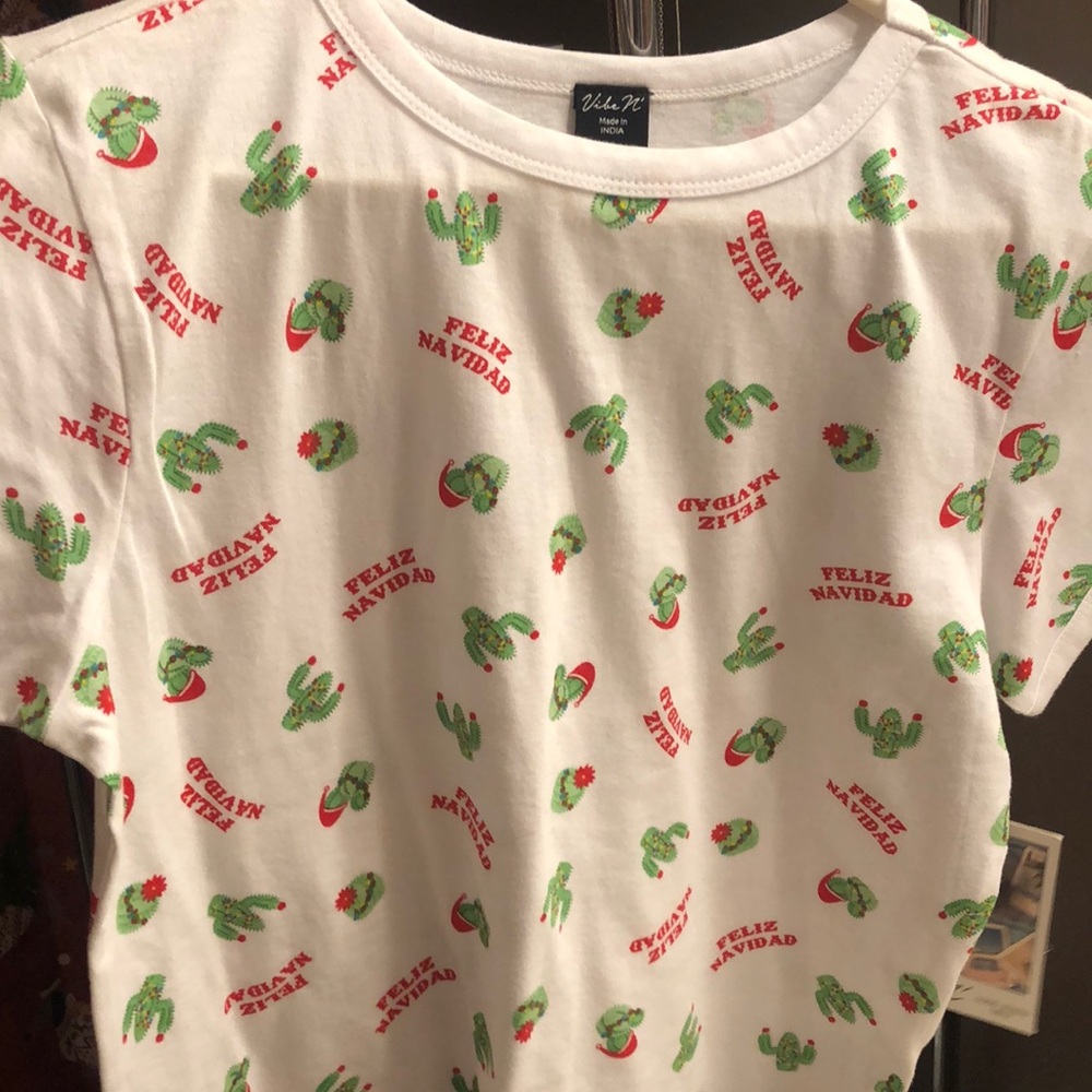 Feliz Navidad crop top
